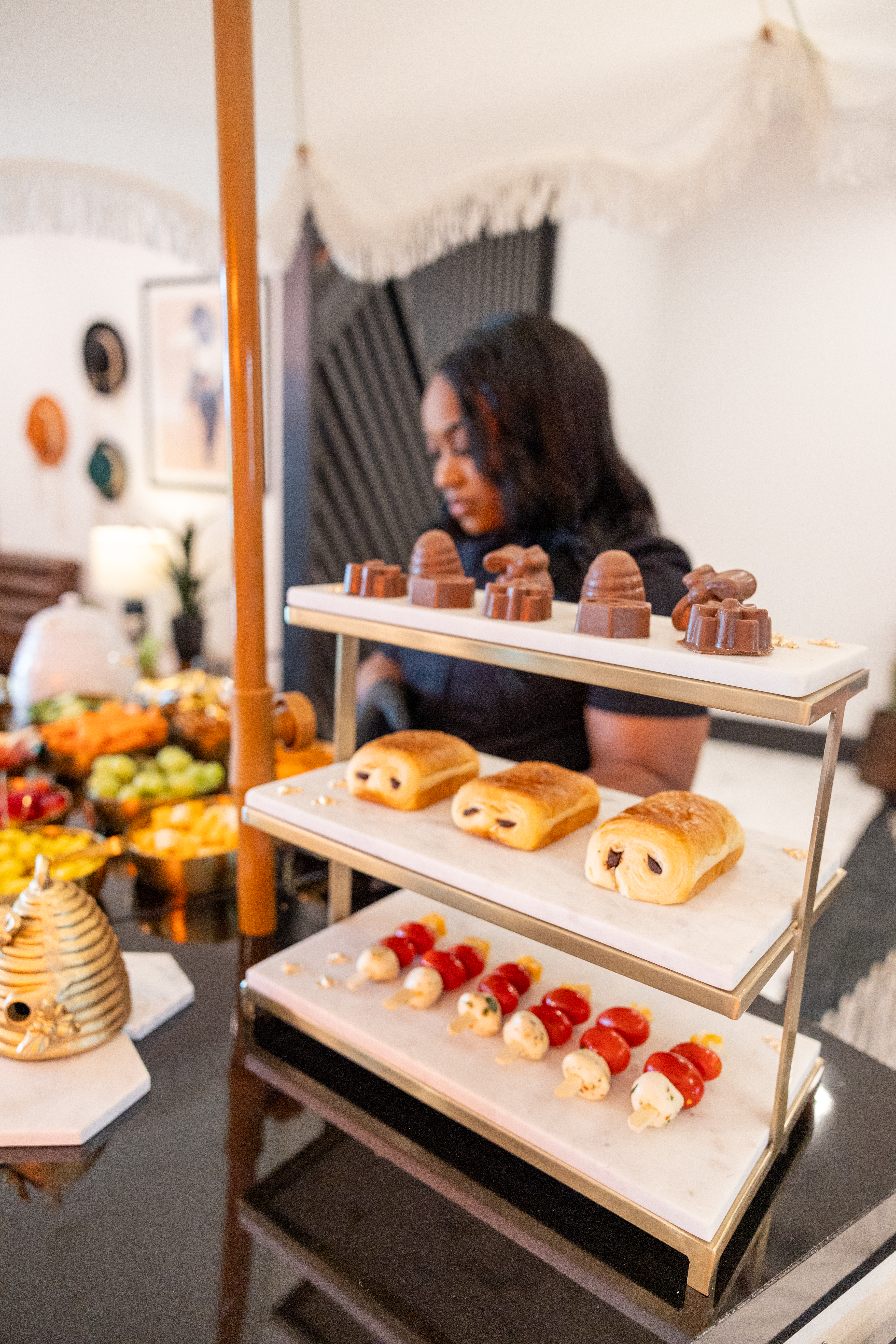 Marble dessert tower styling
